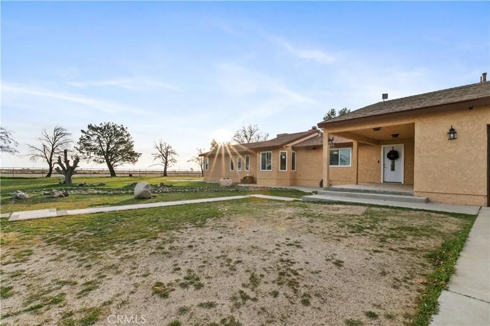 6532 Birch Street Rosamond, CA 93560