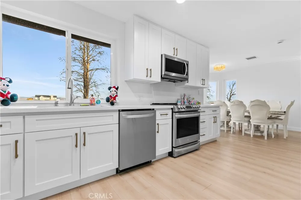 6532 Birch Street Rosamond, CA 93560