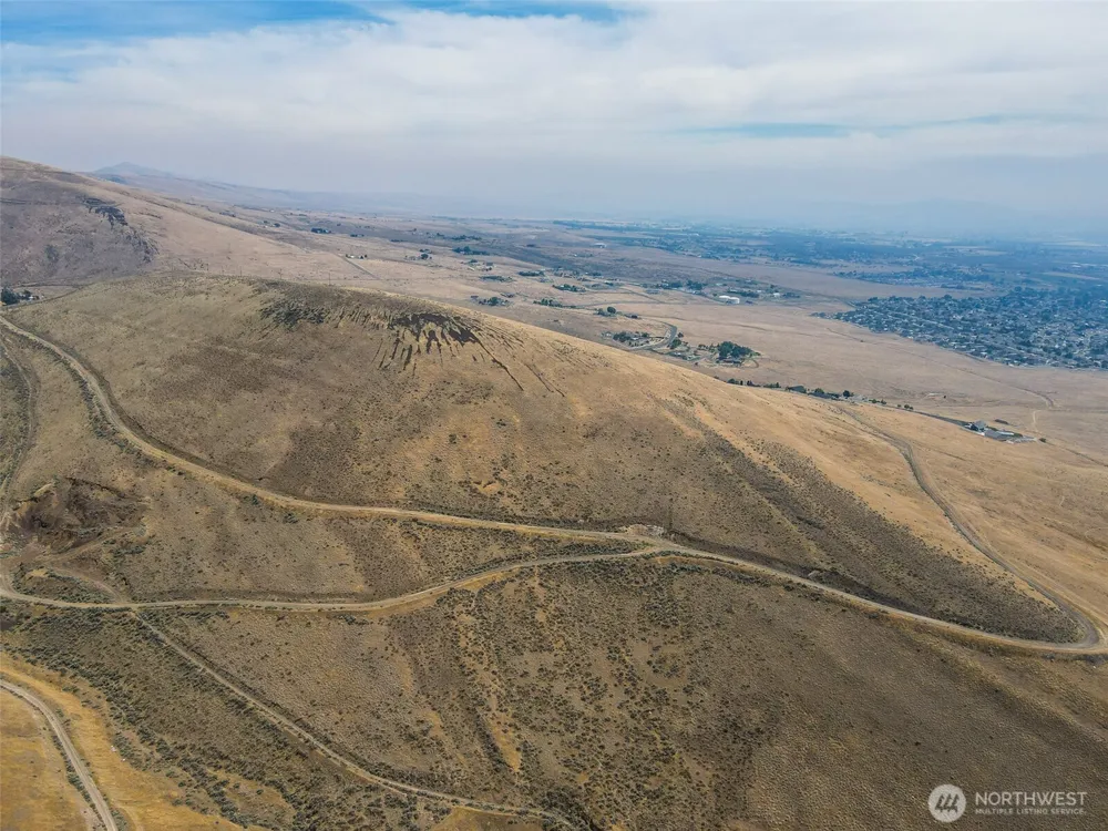0 NKA Coyote Springs Road Yakima, WA 98901