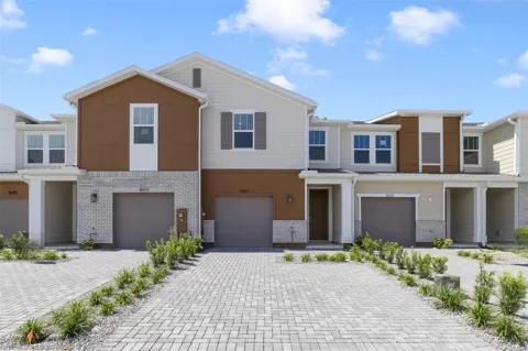 1657 GREENLEAF WOODS COVE