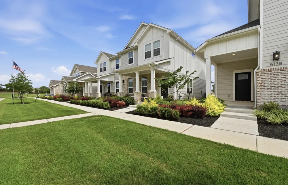 513 Burlington Drive #B Buda, TX 78610