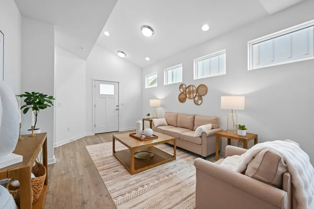 513 Burlington Drive #B Buda, TX 78610