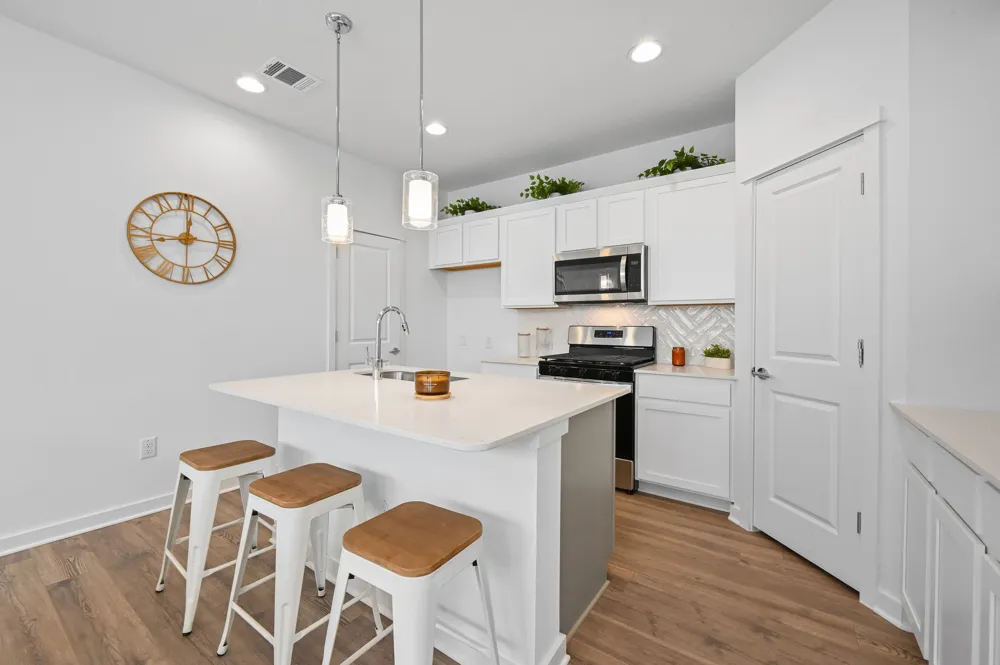 513 Burlington Drive #B Buda, TX 78610