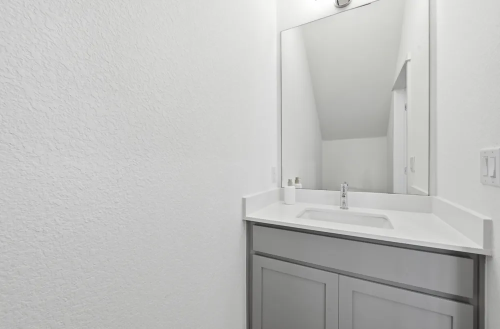 513 Burlington Drive #B Buda, TX 78610