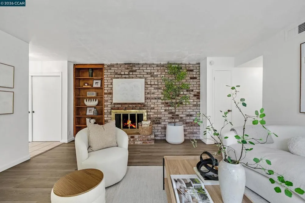 146 Ascot Ct #2 Moraga, CA 94556