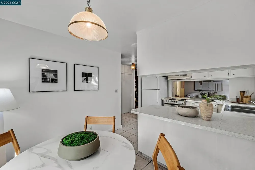 146 Ascot Ct #2 Moraga, CA 94556