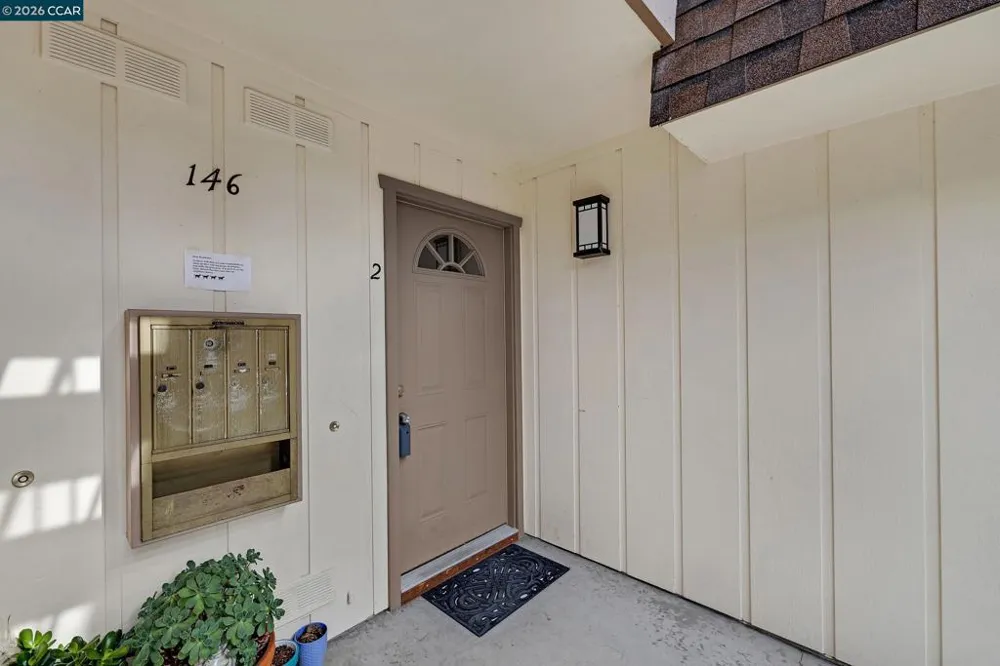 146 Ascot Ct #2 Moraga, CA 94556