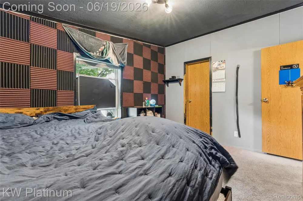 23207 fountain Clinton Charter Township, MI 48036