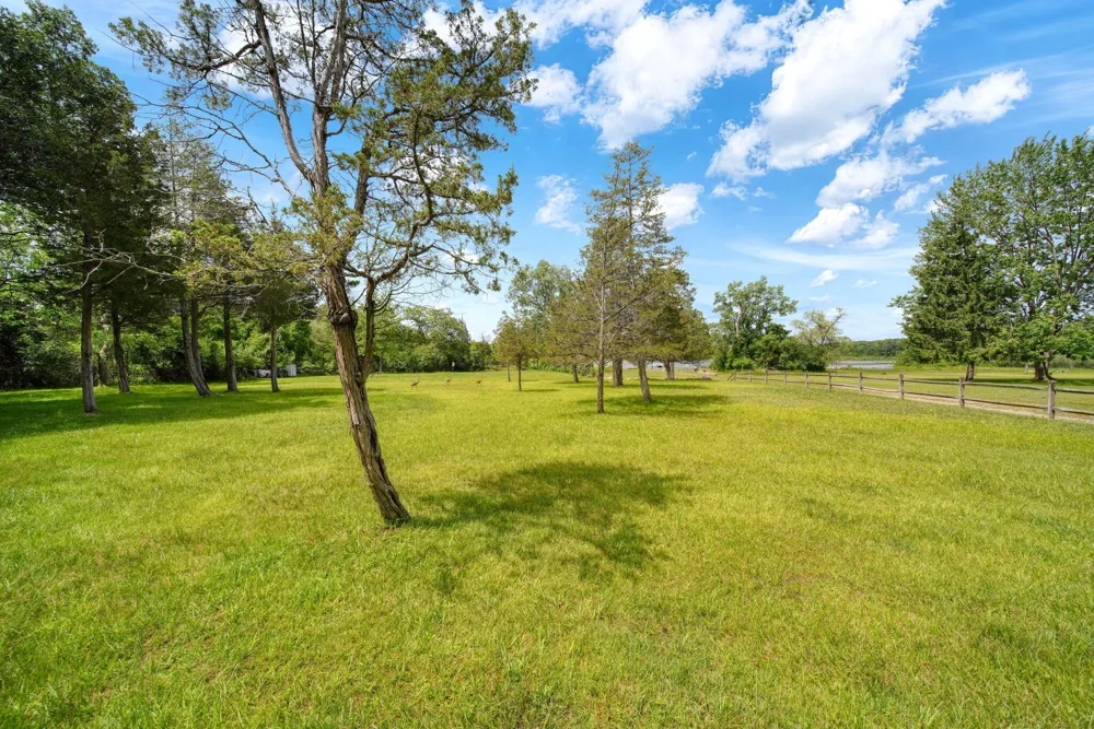 303 Cranberry Lake Road Napoleon Township, MI 49201