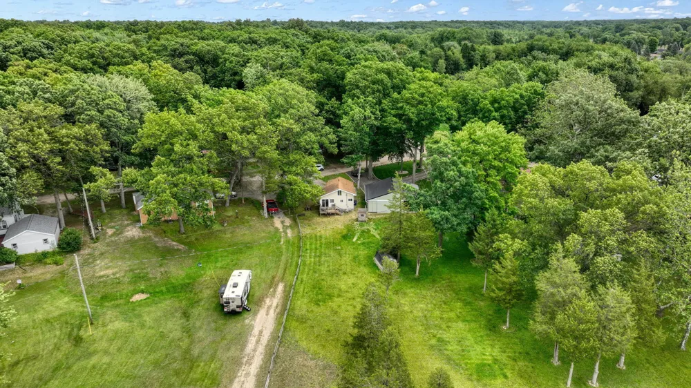 303 Cranberry Lake Road Napoleon Township, MI 49201