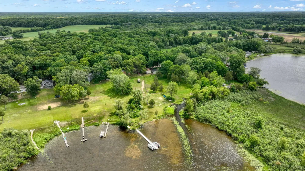 303 Cranberry Lake Road Napoleon Township, MI 49201