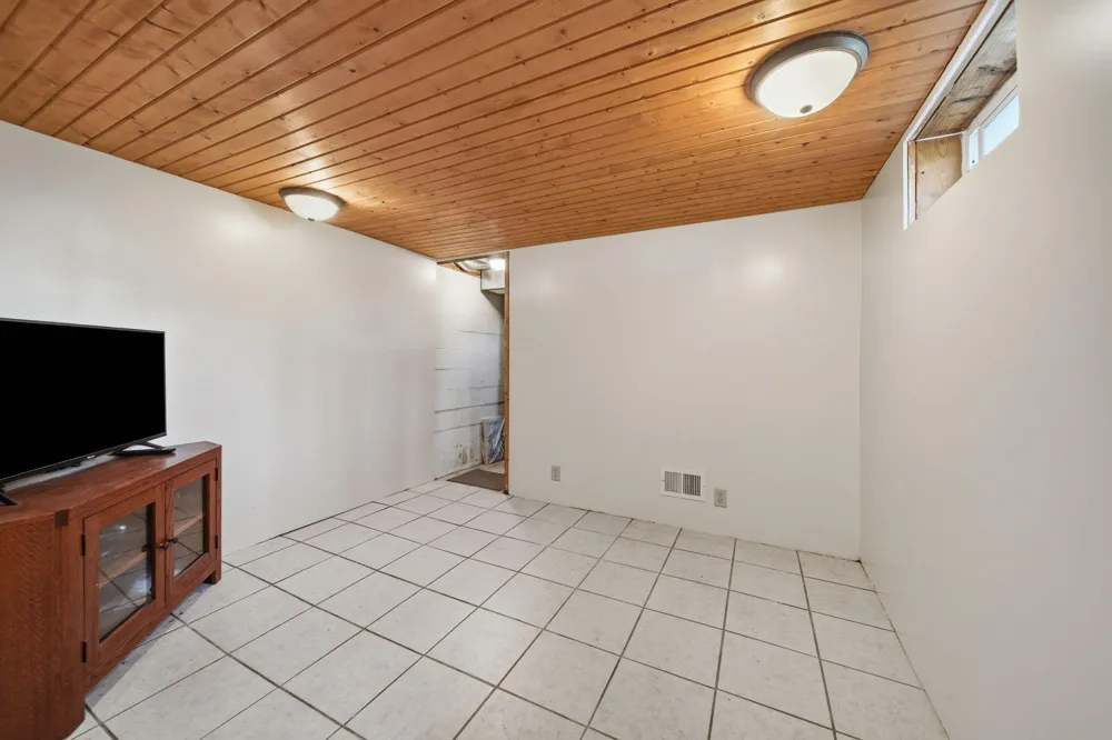 303 Cranberry Lake Road Napoleon Township, MI 49201