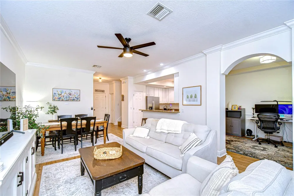 208 ELM VIEW COURT Brandon, FL 33511