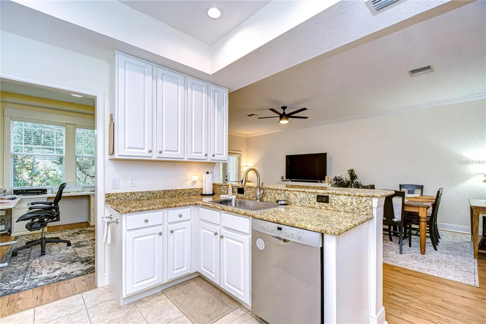 208 ELM VIEW COURT Brandon, FL 33511