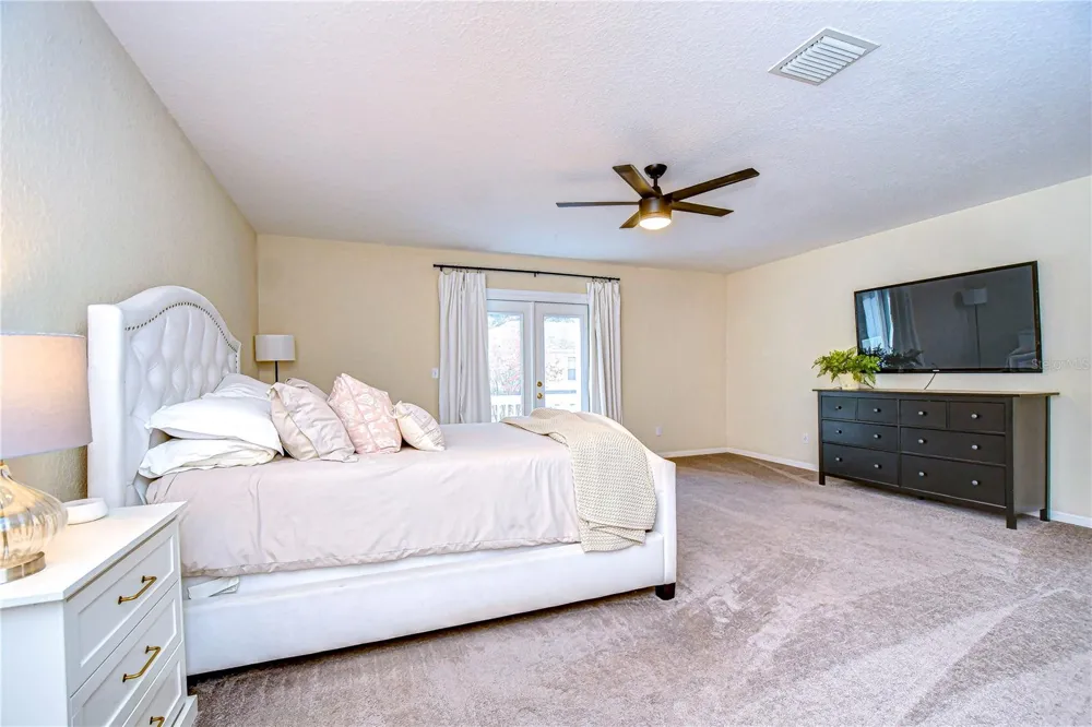 208 ELM VIEW COURT Brandon, FL 33511
