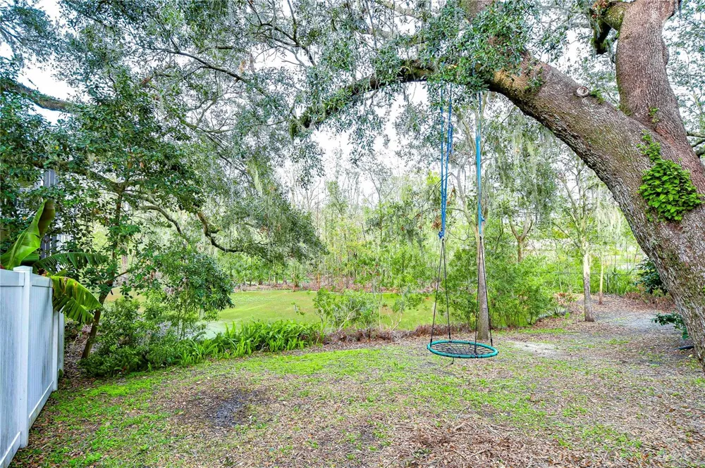 208 ELM VIEW COURT Brandon, FL 33511