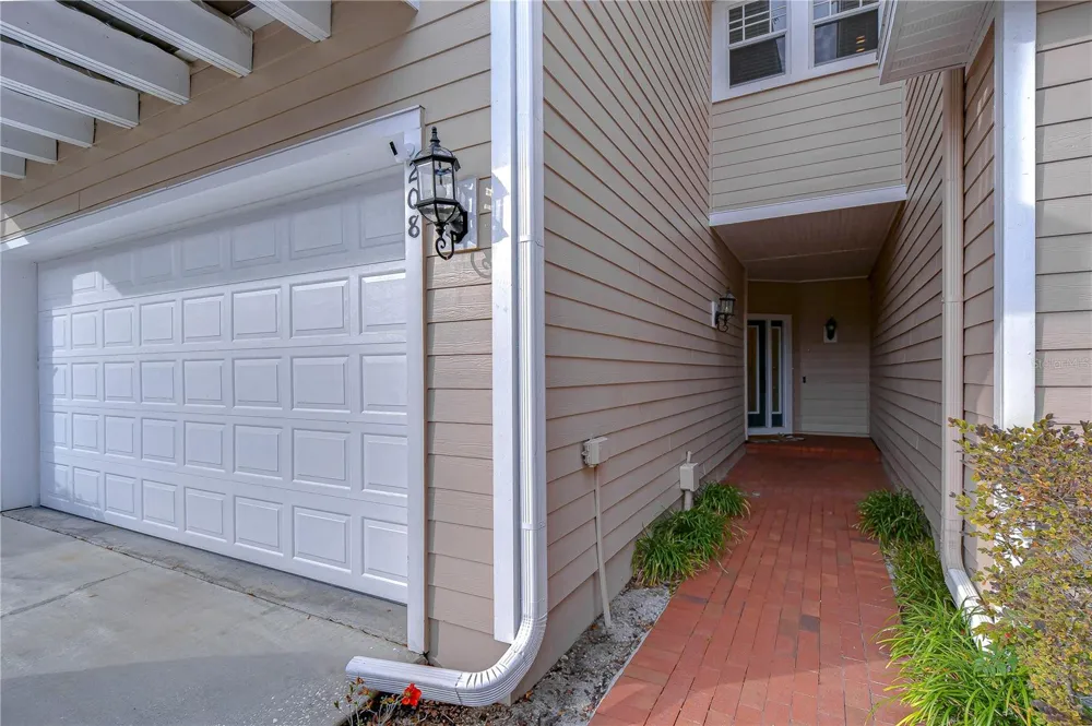 208 ELM VIEW COURT Brandon, FL 33511