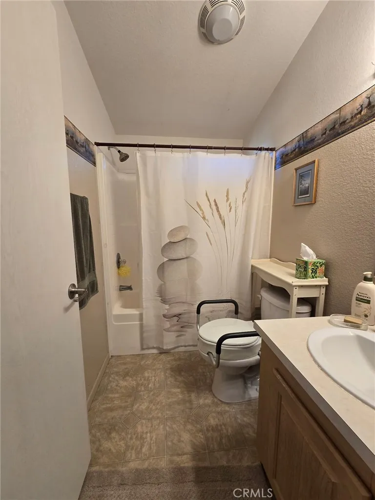 110 Bidwell Elk Creek, CA 95939