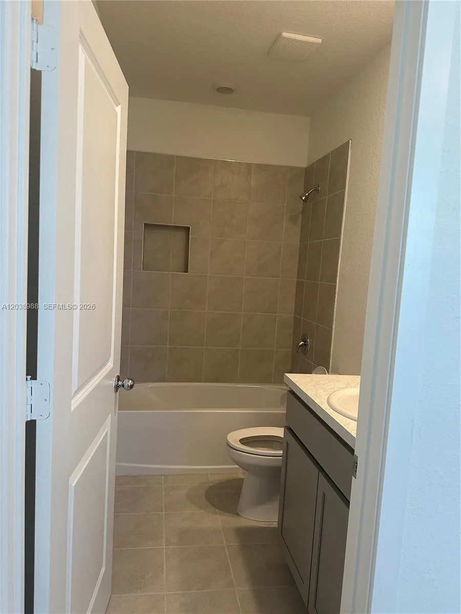 1340 NE 3rd Ave #1340 Florida City, FL 33034