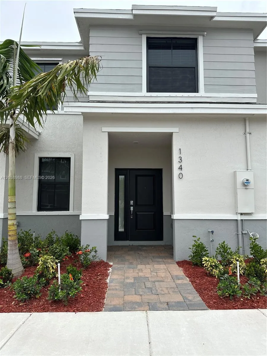 1340 NE 3rd Ave #1340 Florida City, FL 33034
