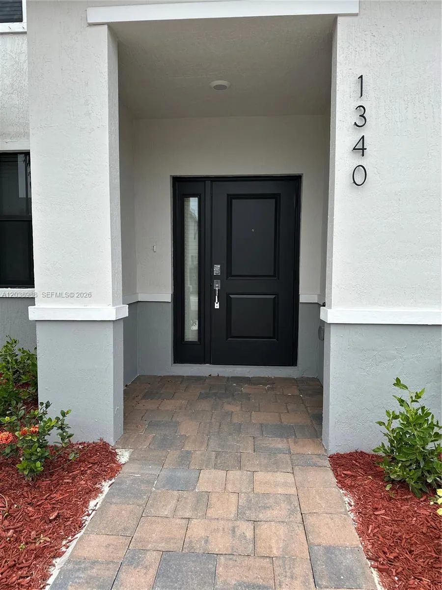 1340 NE 3rd Ave #1340 Florida City, FL 33034