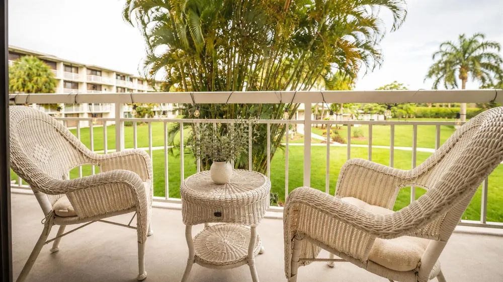 2621 Village Boulevard #204 West Palm Beach, FL 33409