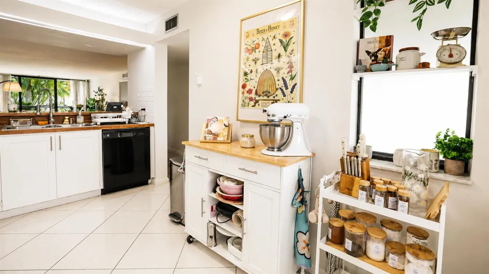 2621 Village Boulevard #204 West Palm Beach, FL 33409