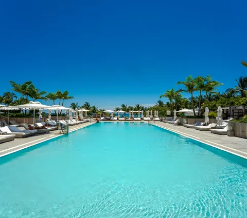 2301 Collins Ave #804