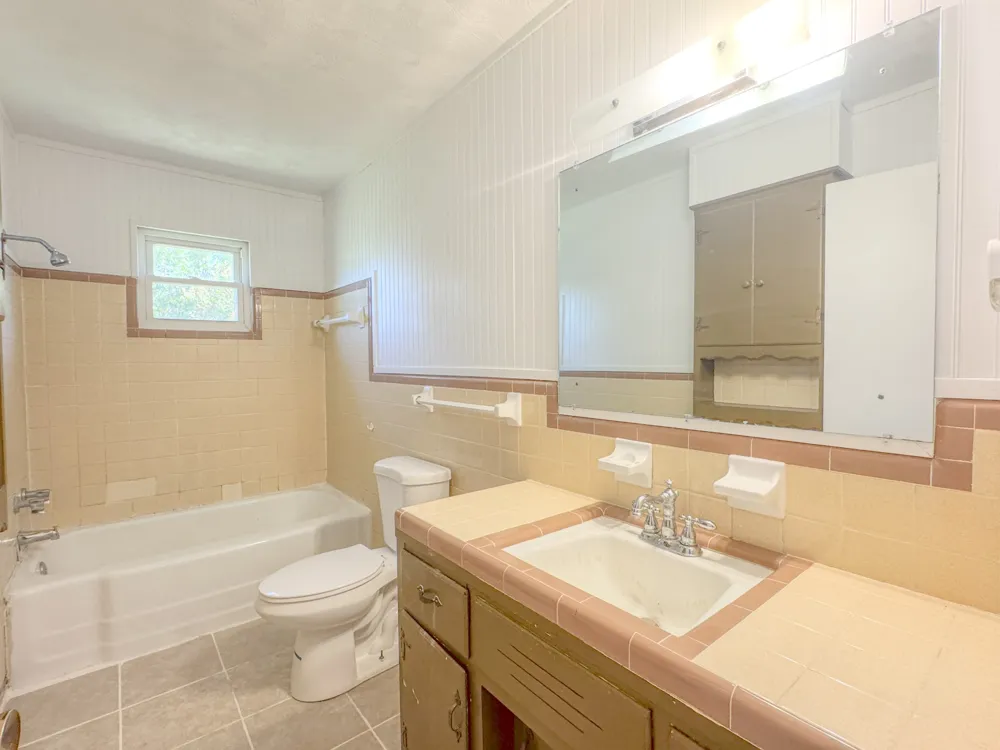 1204 Meadowlark Cir Lafayette, TN 37083
