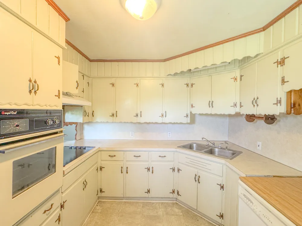 1204 Meadowlark Cir Lafayette, TN 37083