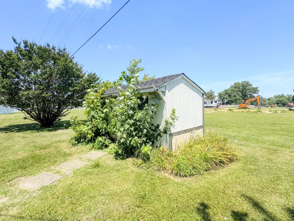 1204 Meadowlark Cir Lafayette, TN 37083