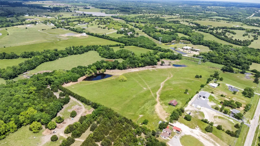 FM 121 Van Alstyne, TX 75495