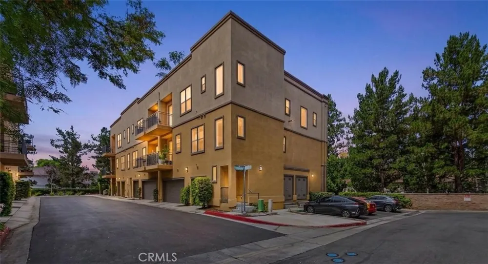 1105 Armstrong Drive Fullerton, CA 92833