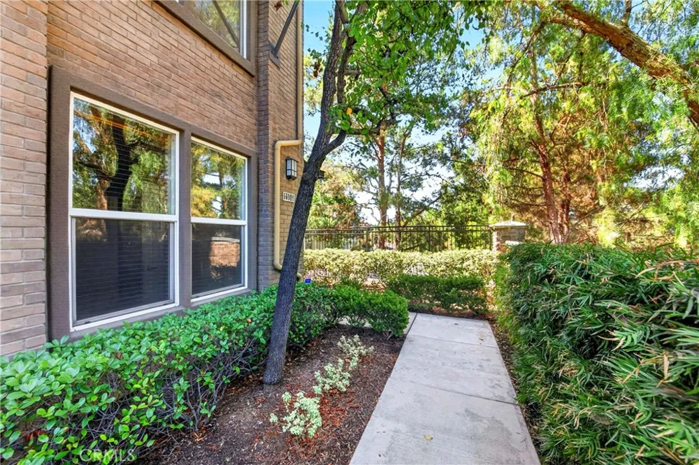 1105 Armstrong Drive Fullerton, CA 92833