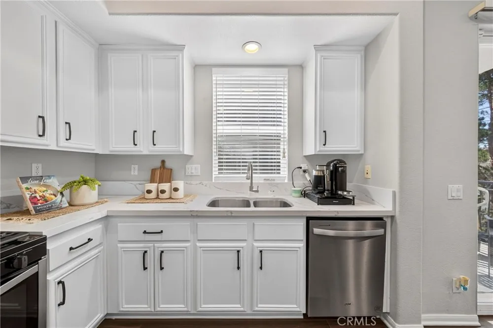 1105 Armstrong Drive Fullerton, CA 92833