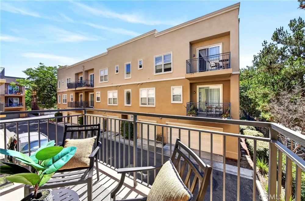 1105 Armstrong Drive Fullerton, CA 92833