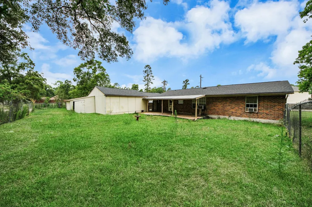 1301 Briarcliff Street Conroe, TX 77385