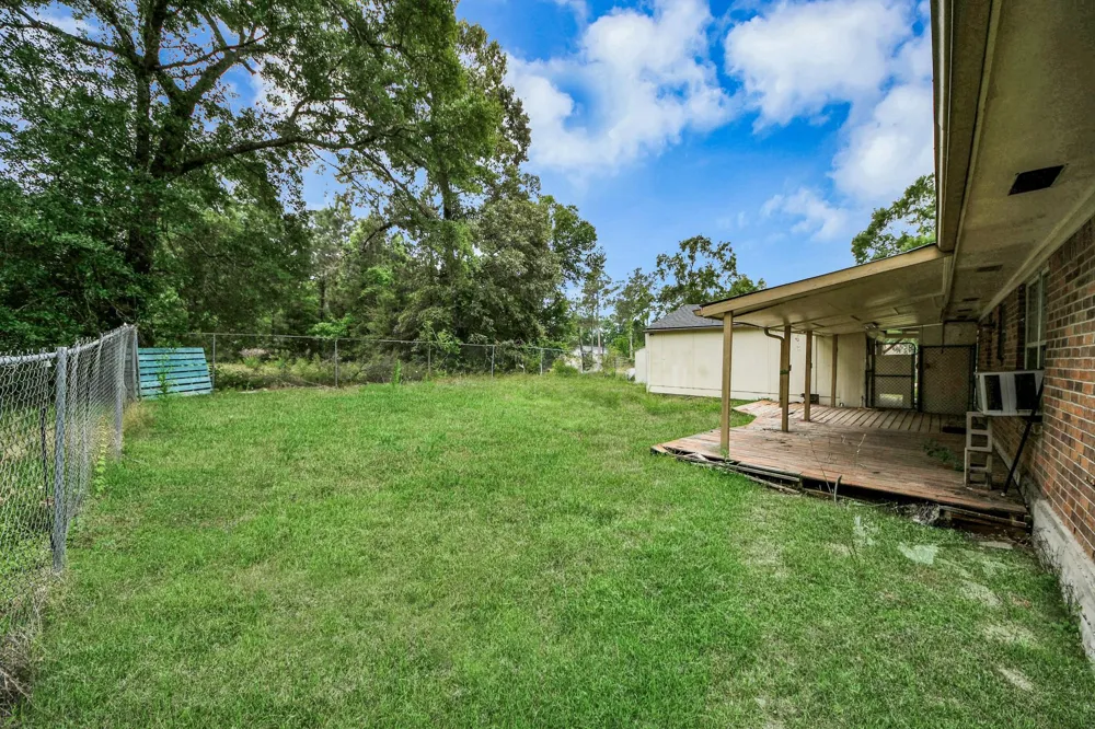 1301 Briarcliff Street Conroe, TX 77385