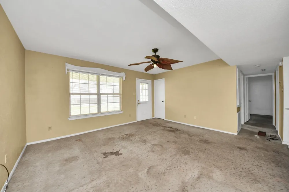 1301 Briarcliff Street Conroe, TX 77385