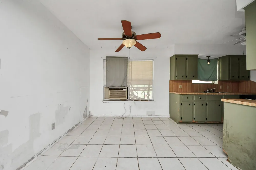 1301 Briarcliff Street Conroe, TX 77385