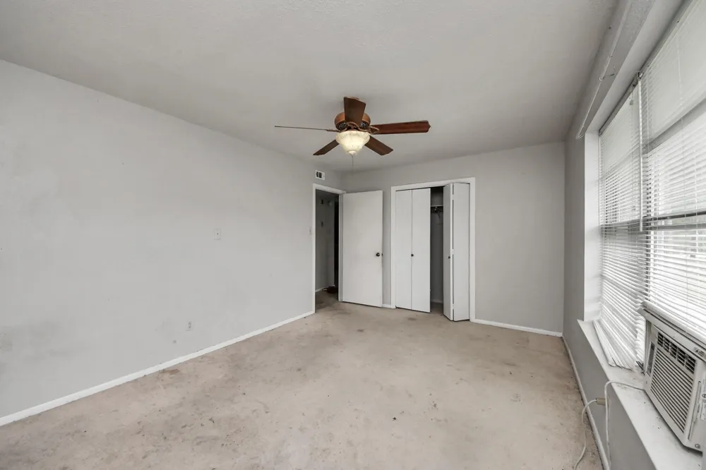 1301 Briarcliff Street Conroe, TX 77385