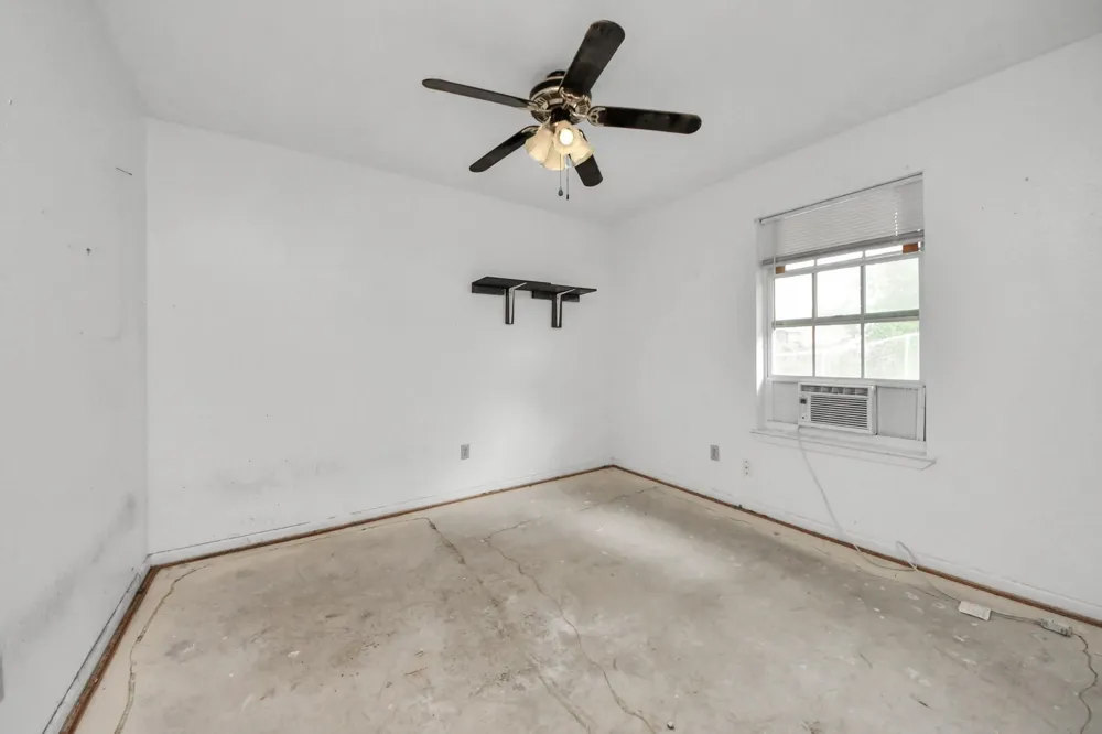 1301 Briarcliff Street Conroe, TX 77385