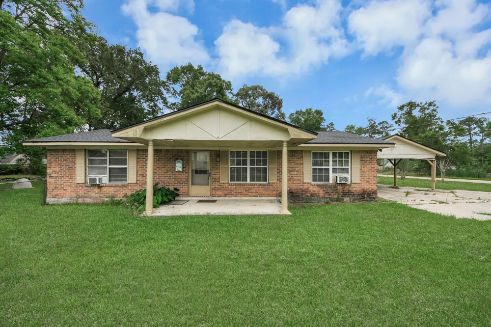 1301 Briarcliff Street Conroe, TX 77385
