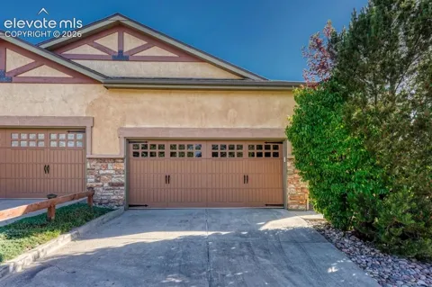 8492 Artesian Springs Point