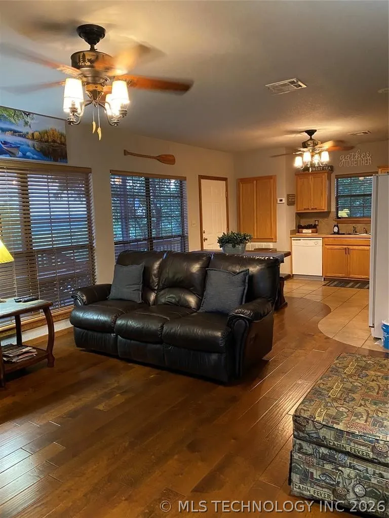 448532 E 979 Vian, OK 74962