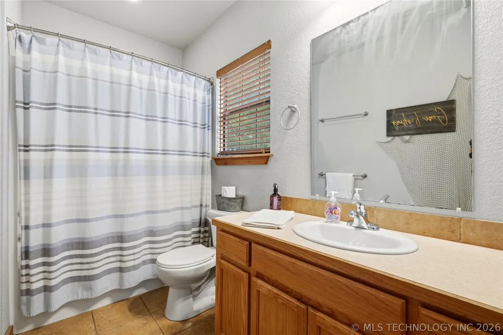 448532 E 979 Vian, OK 74962