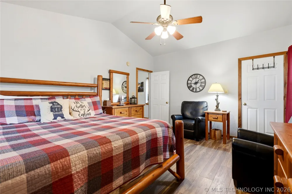 448532 E 979 Vian, OK 74962