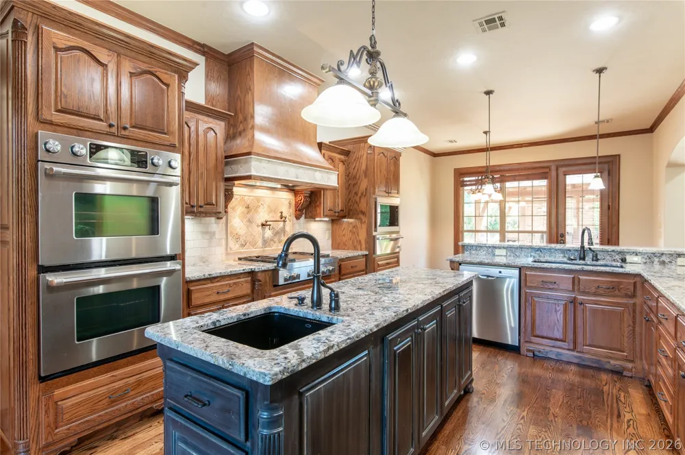 7305 S 2nd Street Broken Arrow, OK 74011