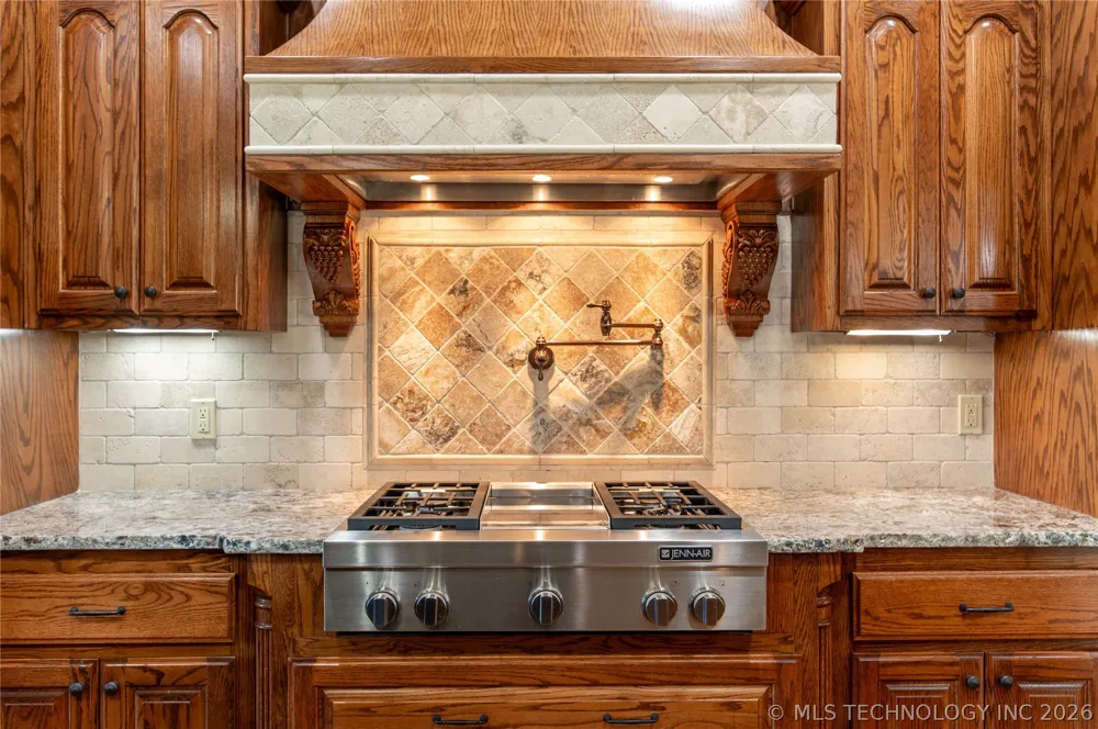 7305 S 2nd Street Broken Arrow, OK 74011
