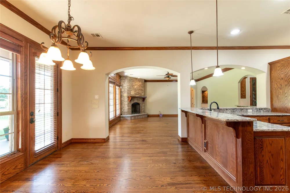7305 S 2nd Street Broken Arrow, OK 74011